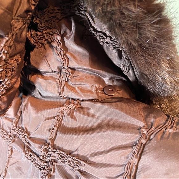 Winter dream women’s brown coloured rabbit fur‎ trimmed  coat in size 38 - Picture 6 of 9